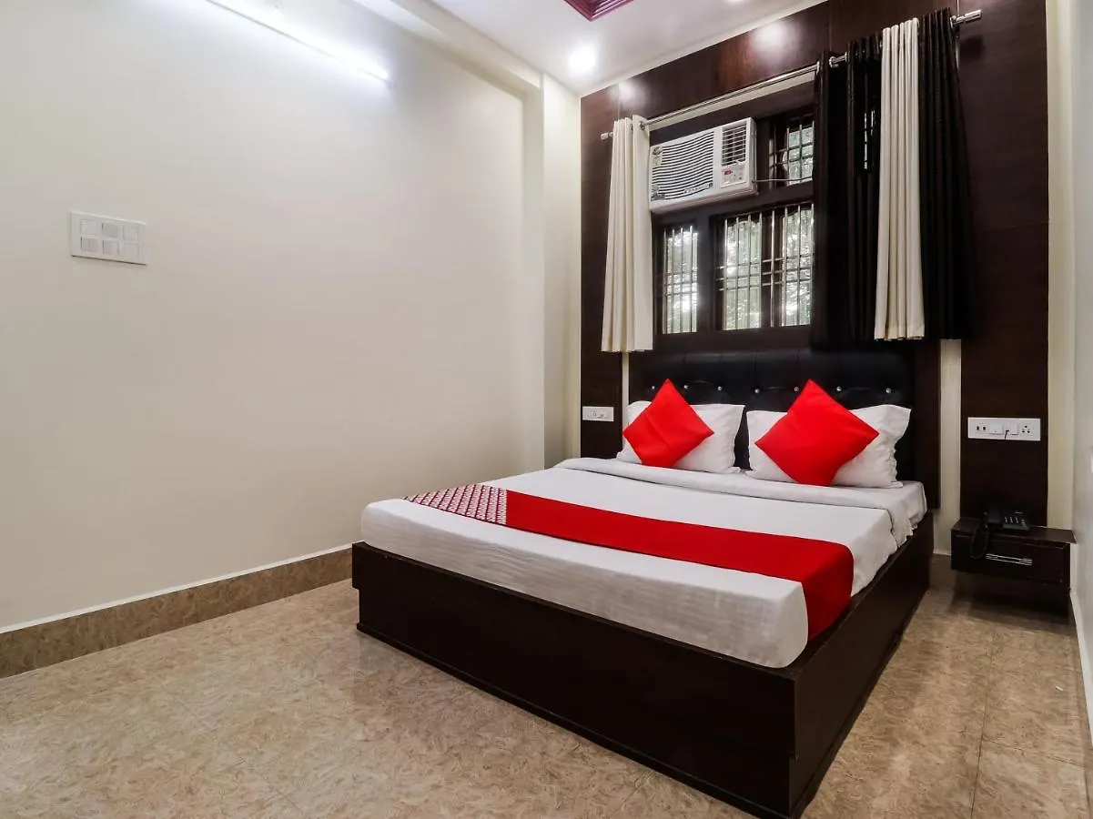 Oyo Flagship 76628 Blooming Paradise Thekkady