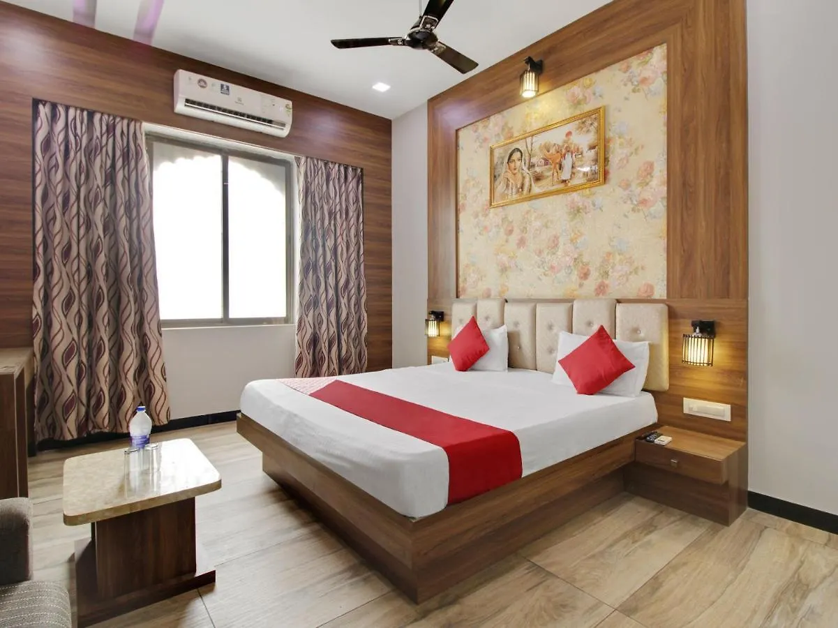 Oyo Flagship 76628 Blooming Paradise Thekkady