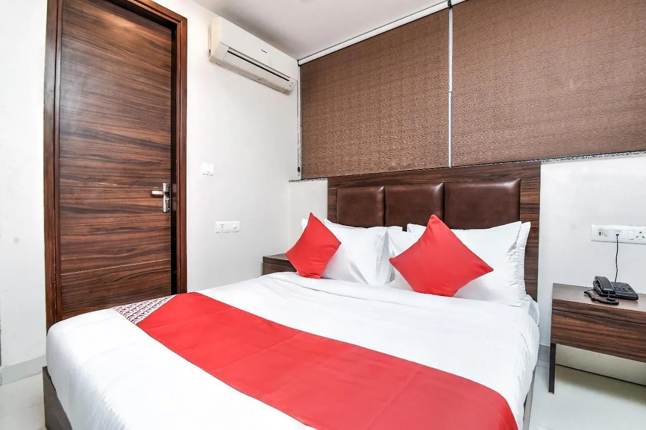 Oyo Flagship 76628 Blooming Paradise Thekkady فندق